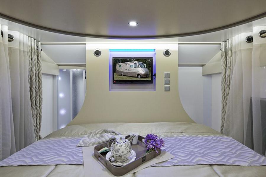 Интерьер Notinliner 930G 2013 года  (фото 8 из 20)